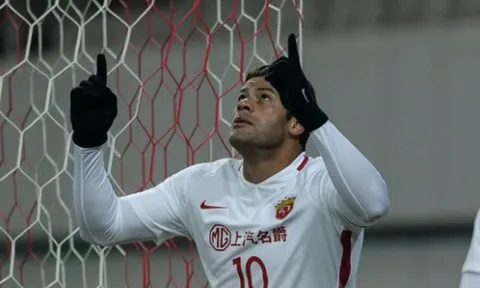 Hulk nã pháo giúp đại gia Trung Quốc vượt khó ở cúp châu Á