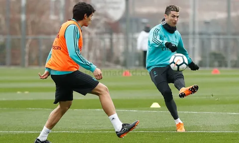 Hùng hục trên sân tập Real, Ronaldo tăng tốc mạnh mẽ