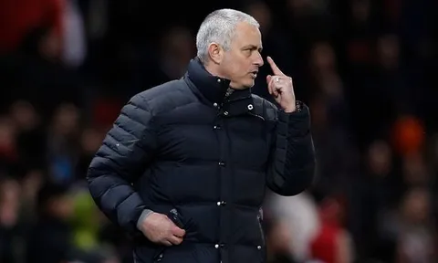 'Hủy diệt' Leicester, Mourinho thách thức top 4