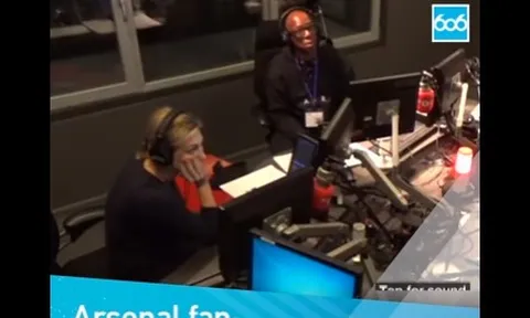 Huyền thoại Ian Wright lặng người khi nghe tâm sự của fan Arsenal