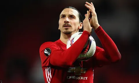 Ibrahimovic trên đường rời Man United