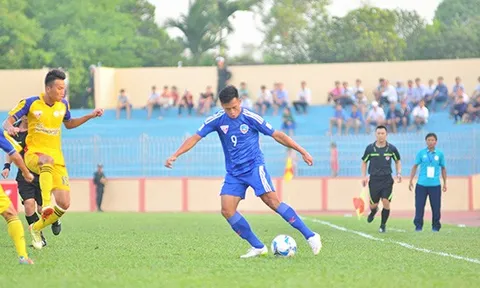Minh Tuấn tỏa sáng, Quảng Nam vẫn giữ mạch bất bại