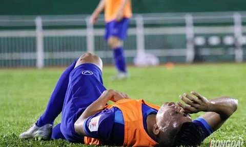 Ca chấn thương đầu tiên của U23 Việt Nam