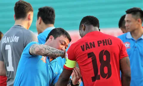 HLV Trương Việt Hoàng: “Hà Nội FC vẫn đáng sợ nhất V-League 2017”