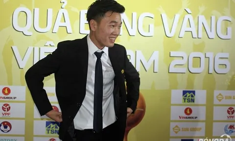 Hot boy Xuân Trường khiến fan nữ đảo điên đêm Gala Quả bóng vàng 2016