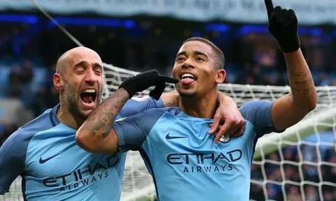 Ghi bàn tằng tằng, Jesus được Pep đưa lên mây