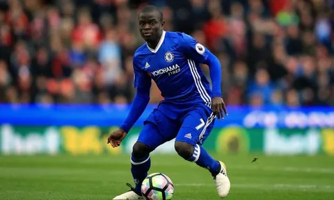 Từ chối PSG, N'Golo Kante cam kết ở lại Chelsea