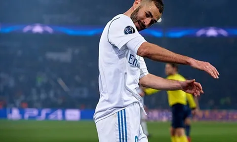 Karim Benzema giữa lằn ranh bạc nhược và kỳ lạ