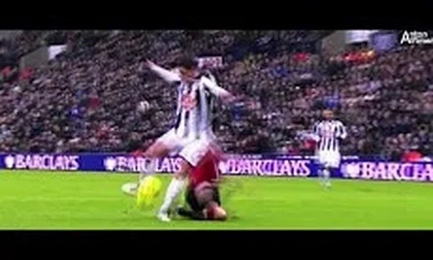 Khả năng lên công về thủ đỉnh cao của Gary Neville