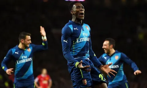 Khoảnh khắc Danny Welbeck phá lưới Man Utd