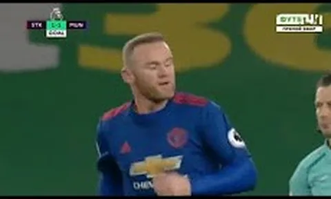 Khoảnh khắc Wayne Rooney đi vào lịch sử Man Utd