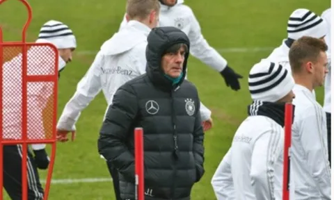 Không được lên tuyển, Reus vẫn được Joachim Low hứa hẹn