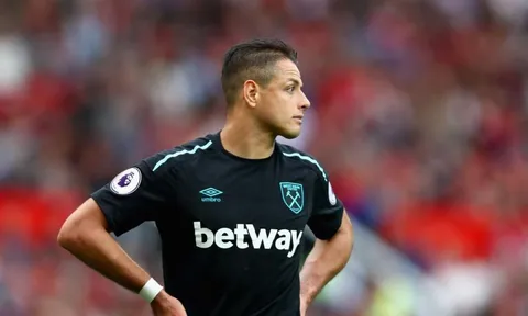 Không ngoài dự đoán, Moyes chuẩn bị tống khứ Chicharito