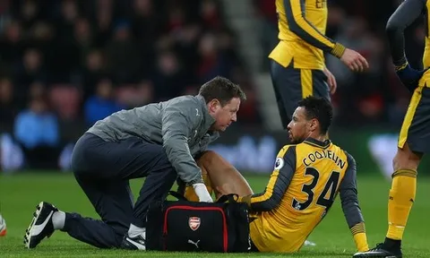 Khủng hoảng tiền vệ ở Arsenal, Wenger giải quyết thế nào?