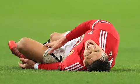 Kỷ lục buồn của Man United trong ngày Sanchez ra mắt