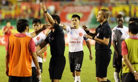 V-League không lo trọng tài thiếu và yếu