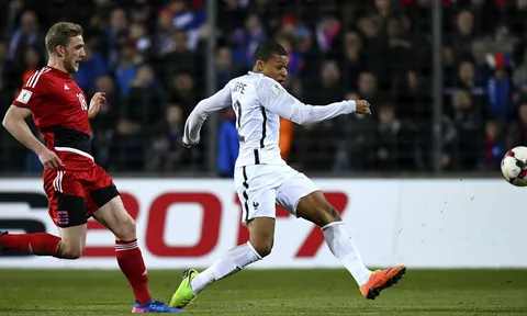 Làm nên lịch sử với Pháp, Mbappe nói gì?