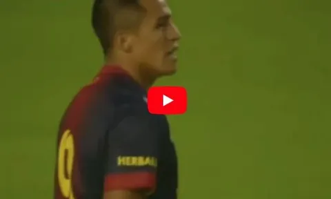 Lần đụng độ đầu tiên của Alexis Sanchez vs Man Utd