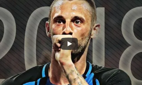 Lí do Man Utd, Liverpool tranh mua Marcelo Brozovic