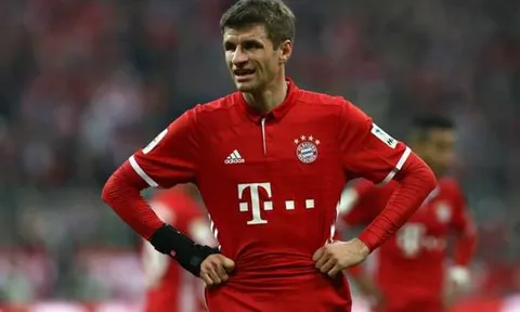 Liên tục dự bị, Thomas Muller 'nổi đóa'