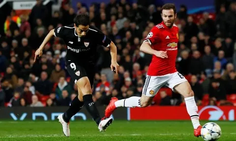 Hai ông lớn tranh giành sát thủ loại Man United