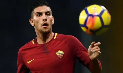 Noi gương De Rossi và Totti, sao trẻ Roma cho Man United, Man City ăn quả đắng
