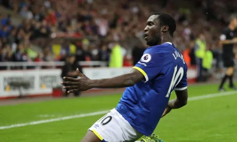 Lukaku san bằng kỉ lục ghi bàn mọi thời đại của Everton