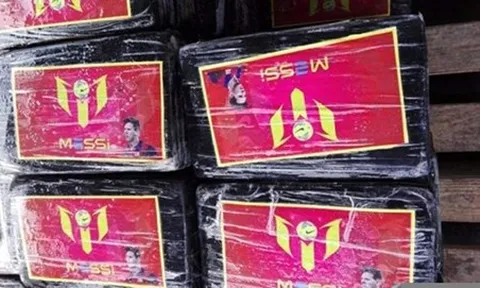 Hơn nửa tấn ma túy dán ảnh Messi bị bắt giữ
