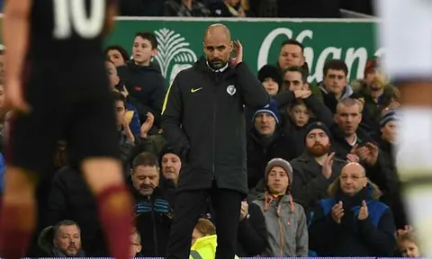 Man City thua trắng 4 bàn, Pep Guardiola 'khô lời'