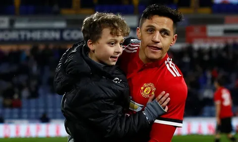 Màn trình diễn của Alexis Sanchez vs Huddersfield