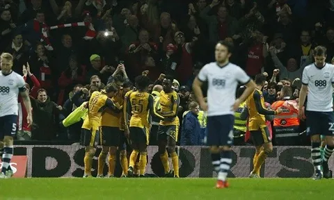 Màn trình diễn của của Welbeck trước Preston