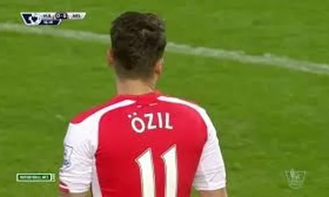 Màn trình diễn của Mesut Oezil vs Hull City