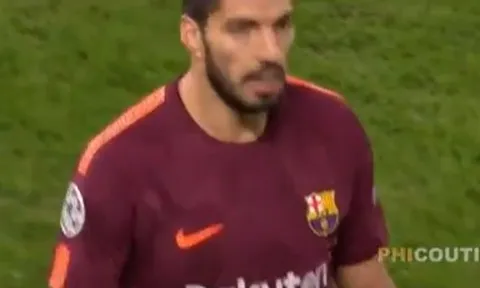 Màn trình diễn của Suarez trước Chelsea