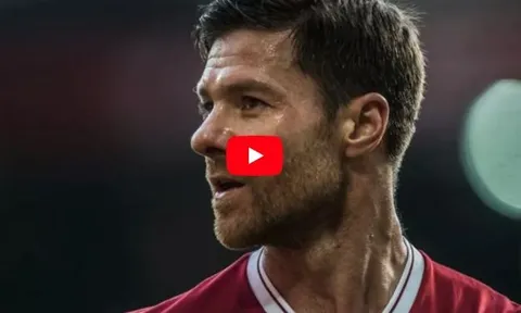 Màn trình diễn của Xabi Alonso (huyền thoại FC Bayern vs Liverpool)