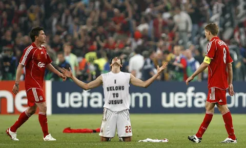 Màn trình diễn đỉnh cao của Kaka vs Liverpool (CK Champions League 2007)