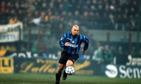 Màn trình diễn không thể nào quên của Rô béo tại CK UEFA Cup năm 1998