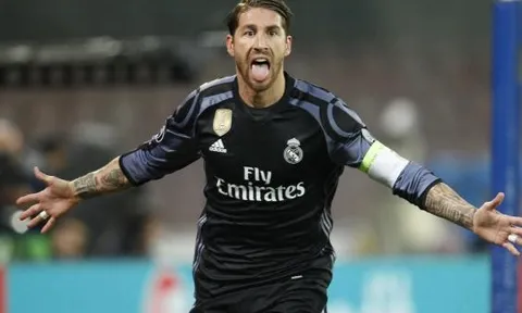 Màn trình diễn siêu đẳng của Sergio Ramos vs Napoli