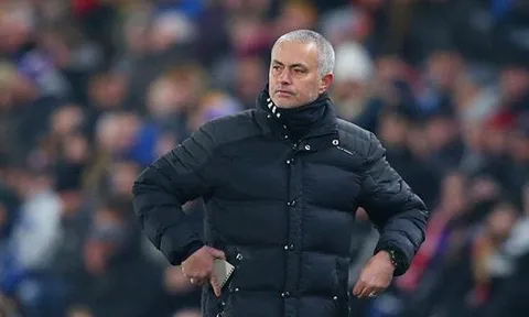 Man United không vô địch nhưng Mourinho thì có