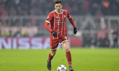 Man United quyết chiến Chelsea vì Lewandowski