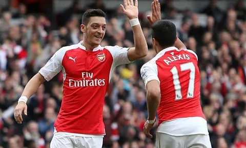 Man Utd có cơ hội lớn mua Sanchez, Ozil