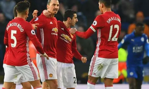 Man Utd kém Chelsea 14 điểm, HLV Conte vẫn lo sợ