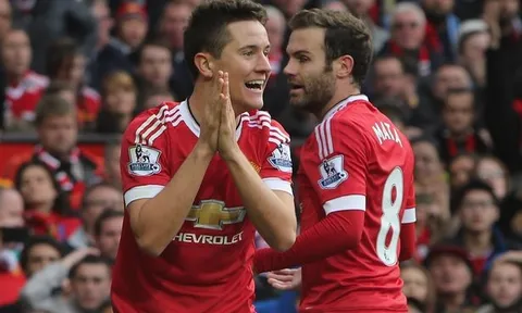 Man Utd một lúc 'trói chân' 4 cầu thủ