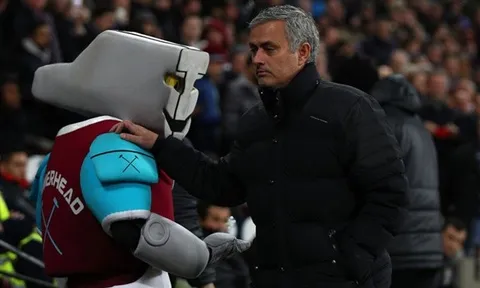 Man Utd thắng 6 trận liền: Cái tài của Jose Mourinho!