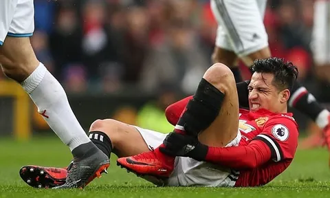 Top 10 cầu thủ bị phạm lỗi nhiều nhất: Alexis Sanchez chỉ xếp thứ 4