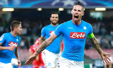 Marek Hamsik chơi tuyệt hay trong màu áo Napoli