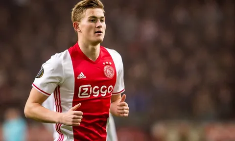 Matthijs de Ligt - Hậu vệ chơi chân tốt nhất giải VĐQG Hà Lan