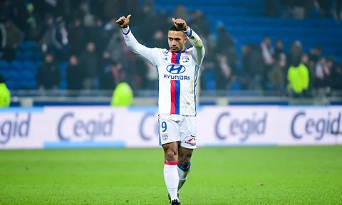 Memphis Depay lột xác từ khi từ bỏ lốt Quỷ