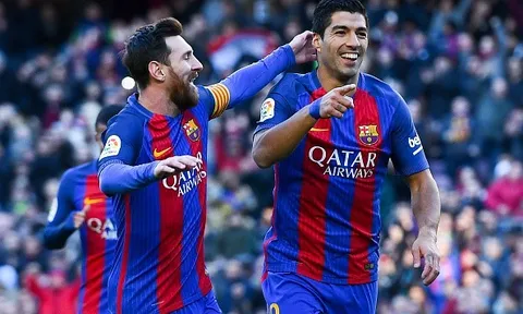 Người hâm mộ phấn khích ca ngợi Barca