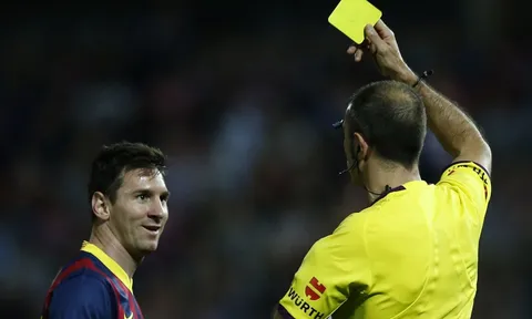 Messi bị treo giò ở CK Cúp Nhà vua?