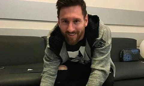 Messi ký giao kèo mới, Barca vẫn không vui